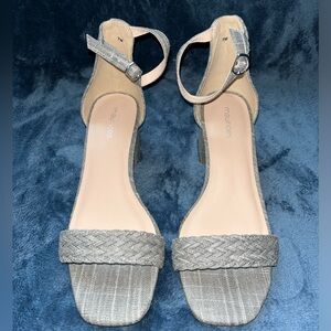 Grey‎ Braided strap block heels